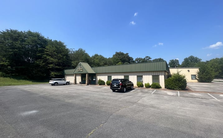 Pictures of Industrial property located at 144 River Bend Rd, Sevierville, TN 37876 for sales - image #1