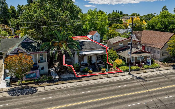 Pictures of Retail property located at 614 College Ave, Santa Rosa, CA 95404 for sales - image #1
