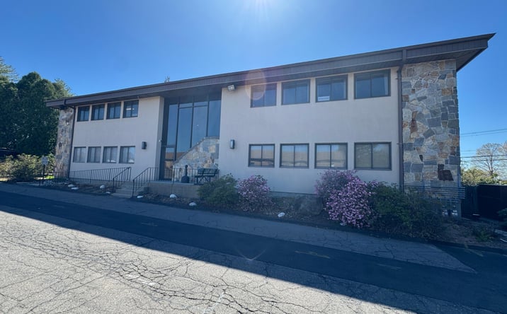 Pictures of Special Purpose property located at 160 Oak Street #1M 1M, Glastonbury, CT 06033 for sales - image #1