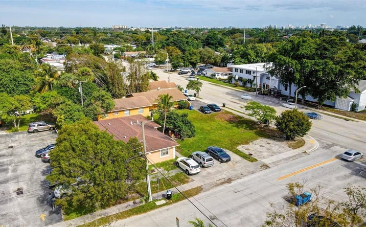 Pictures of Multifamily property located at 25 NW 11th Street, Fort Lauderdale, FL 33311 for sales - image #1