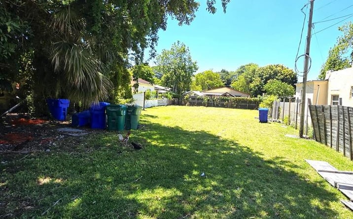 Pictures of Land property located at 1252 NW 35th Street, Miami, FL 33142 for sales - image #1