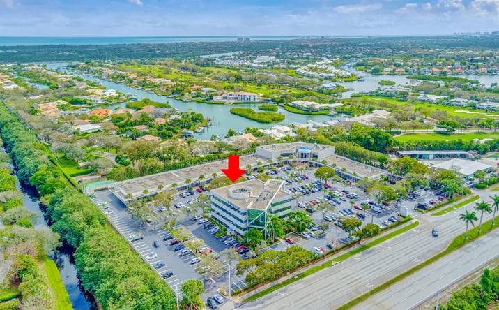 Pictures of Office, Retail property located at 2141 S Alternate A1a # 305, Jupiter, FL 33477 for sales - image #1
