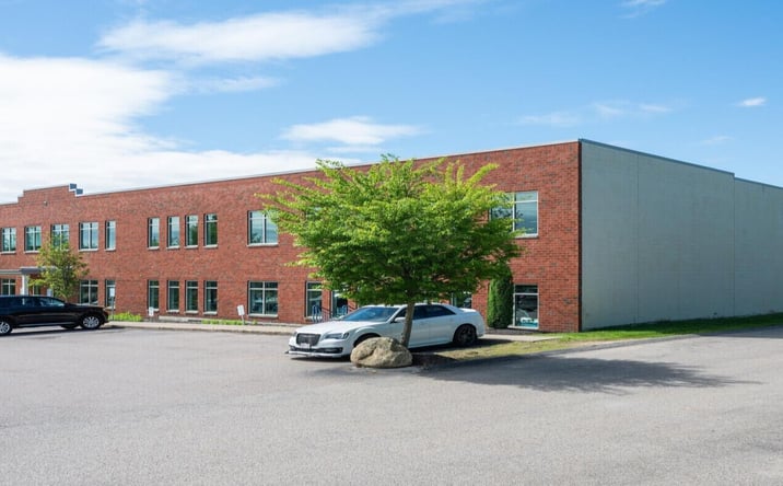 Pictures of Industrial property located at 42 Winter Street, Units 31 & 32, Pembroke, MA 02155 for sales - image #1