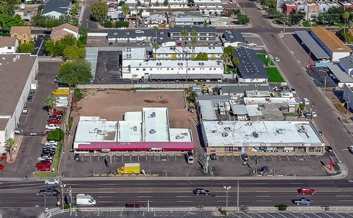 Pictures of Retail property located at 3402 East Thomas Road, Phoenix, AZ 85018 for sales - image #1