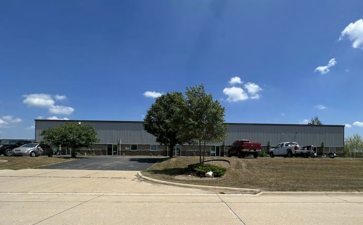 Pictures of Industrial property located at 415 62nd St, Marion, IA 52302 for sales - image #1