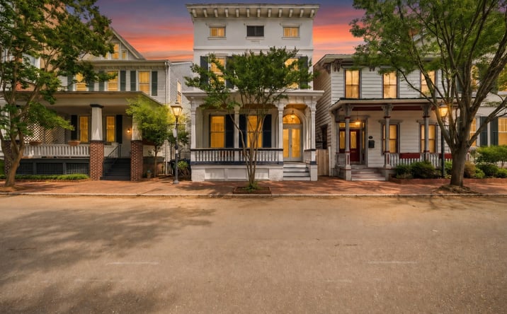 Pictures of Multifamily property located at 367 Middle Street, Portsmouth, VA 23704 for sales - image #1