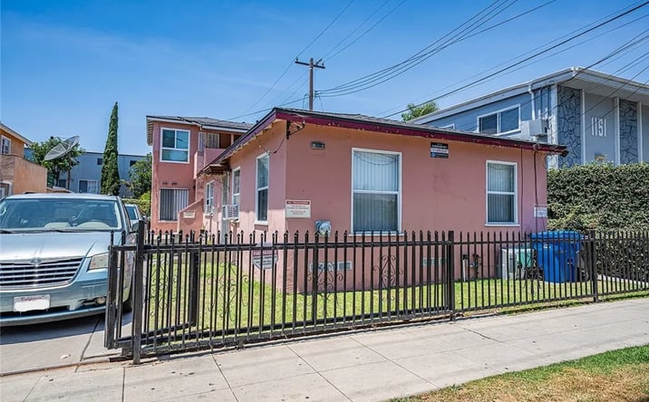 Pictures of Multifamily property located at 1111 Walnut, Long Beach, CA 90813 for sales - image #1