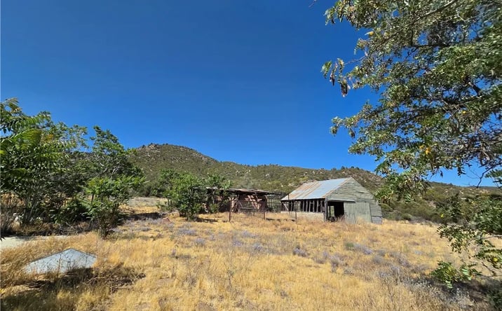 Pictures of Land property located at 37210 Bohlen, Anza, CA 92539 for sales - image #1