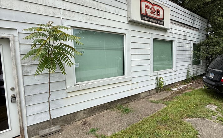 Pictures of Special Purpose, Industrial property located at 225 S Marshall Street, Salem, IL 62881 for sales - image #1