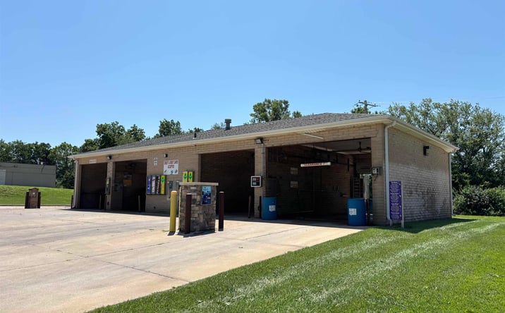 Pictures of Special Purpose property located at 515 SE 37th ST, Topeka, KS 66605 for sales - image #1