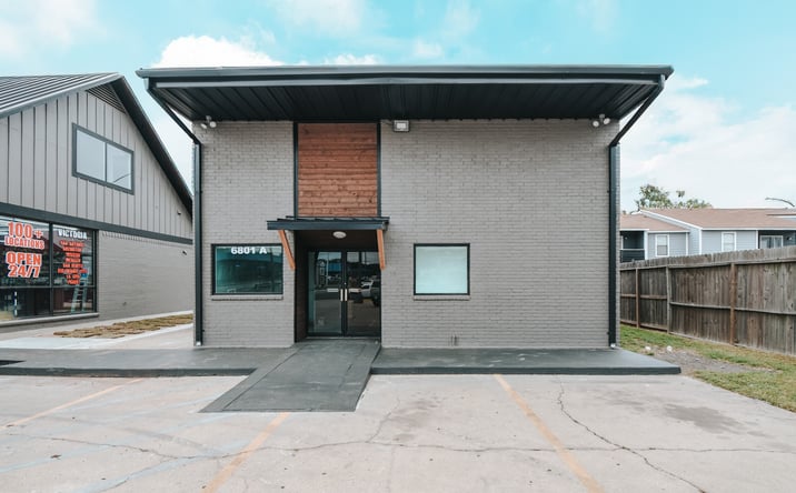 Pictures of Retail, Office, Mixed Use property located at 6801 A, Victoria, TX 77904 for sales - image #1