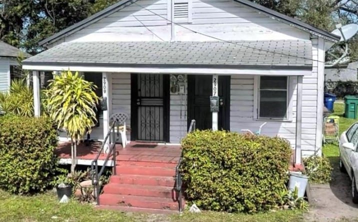 Pictures of Multifamily property located at 2907 NW 48th Street, Miami, FL 33142 for sales - image #1