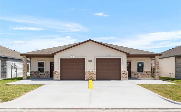 Pictures of Multifamily property located at 2416 N Valley Circle, La Feria, TX 78559 for sales - image #1