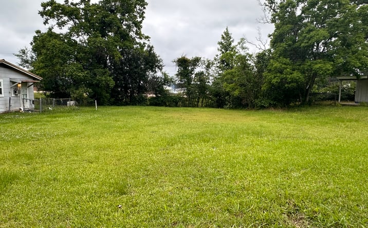 Pictures of Land property located at 1102 Westwood Drive, Leesville, LA 71446 for sales - image #1