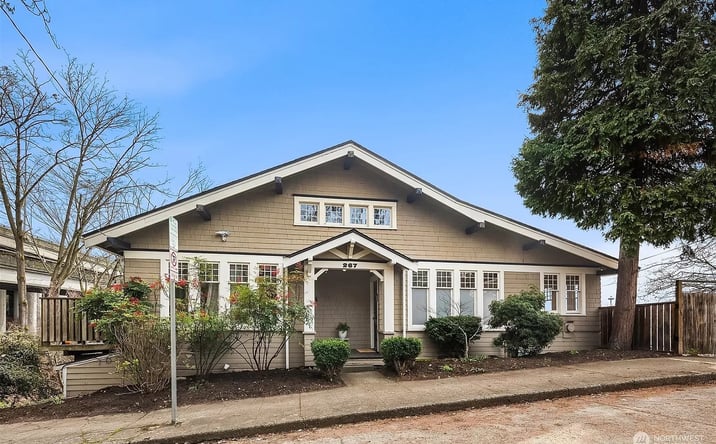 Pictures of Multifamily property located at 267 East Newton Street, Seattle, WA 98102 for sales - image #1