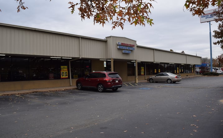 Pictures of Retail property located at 6527 Warden Road, North Little Rock, AR 72120 for sales - image #1