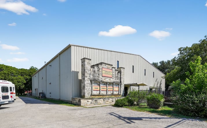 Pictures of Retail, Office, Special Purpose property located at 1005 Spell Avenue, Cleburne, TX 76031 for sales - image #1
