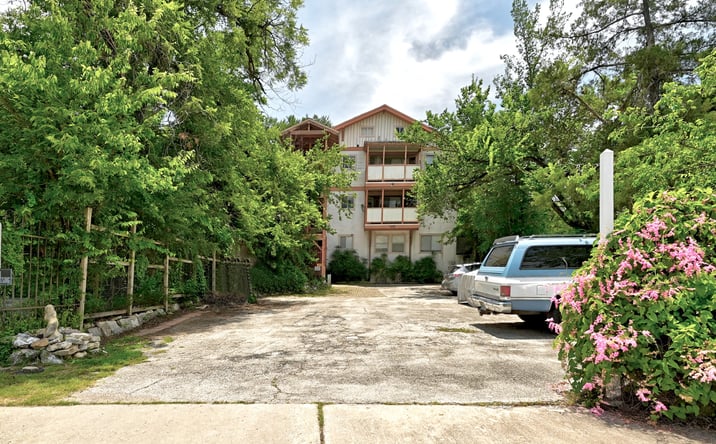 Pictures of Multifamily property located at 1009 E 16th Street, Austin, TX 78702 for sales - image #1