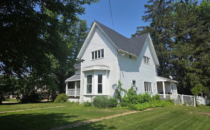 Pictures of Multifamily property located at 411 N 6th Street, Oregon, IL 61061 for sales - image #1