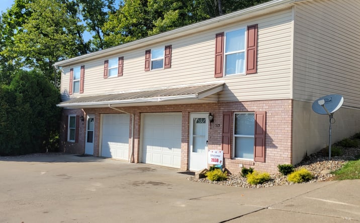 Pictures of Special Purpose property located at 527-547 Ridge Ave. NE , New Philadelphia, OH 44663 for sales - image #1