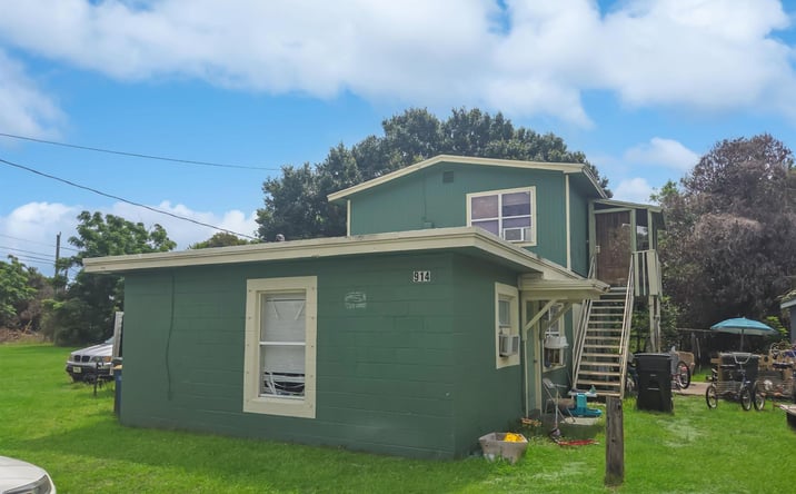 Pictures of Multifamily property located at 914 N 13th N Street, Fort Pierce, FL 34950 for sales - image #1