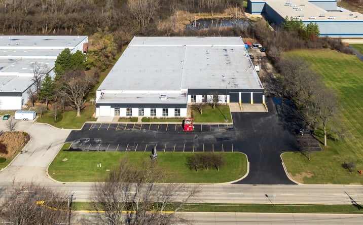 Pictures of Industrial property located at 330 E IL RTE 22, LAKE ZURICH, IL 60047-2510 for sales - image #1