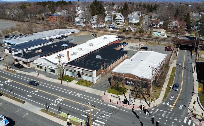 Pictures of Retail, Industrial property located at 137 King St, Northampton, MA 01060 for sales - image #1