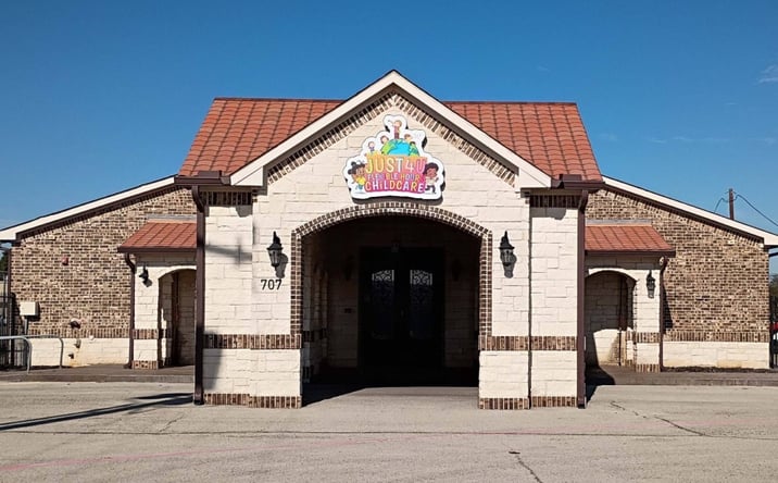 Pictures of Office, Special Purpose, Senior Living property located at 707 Center Ridge Drive, Duncanville, TX 75116, 700 Center Ridge Drive, Duncanville, TX 75116 for sales - image #1