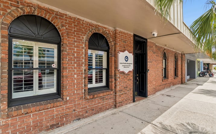 Pictures of Retail, Office, Mixed Use property located at 5701 Main Street, New Port Richey, FL 34652 for sales - image #1