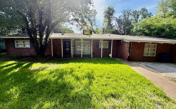 Pictures of Land property located at 1414 Shelby Drive, 69051, MS 38614 for sales - image #1