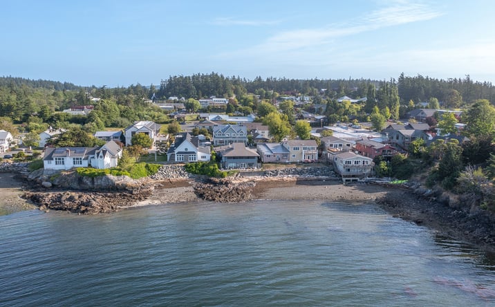 Pictures of Retail, Business for Sale property located at 264 Main Street, Eastsound, WA 98245 for sales - image #1