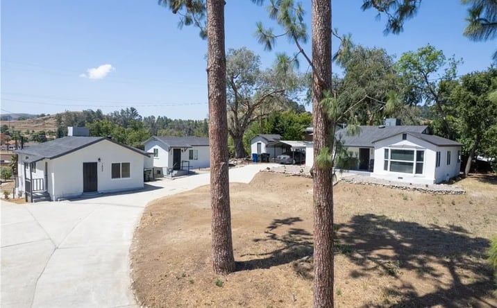 Pictures of Multifamily property located at 1406 Prospect, Pomona, CA 91766 for sales - image #1
