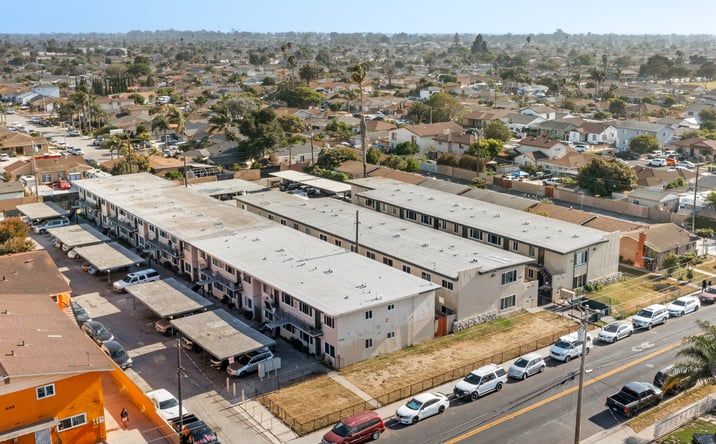 Pictures of Multifamily property located at 450 Hill Street, Oxnard, CA 93033 for sales - image #1