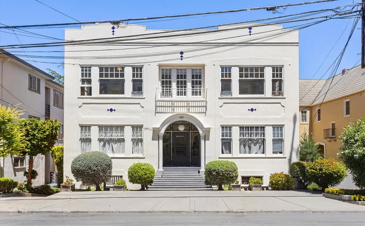 Pictures of Multifamily property located at 647 Beacon St, Oakland, CA 94610 for sales - image #1
