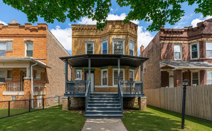 Pictures of Multifamily property located at 151 N Long Avenue, Chicago, IL 60644 for sales - image #1