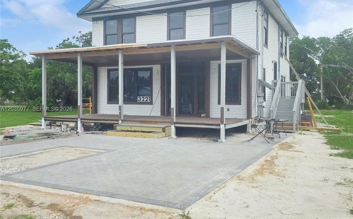 Pictures of Multifamily property located at 3221 EDGEWOOD, Fort Myers, FL 33916 for sales - image #1