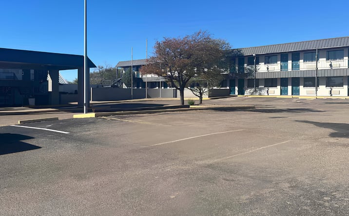Pictures of Hospitality, Business for Sale property located at 100 Bulldog Boulevard, Borger, TX 79007 for sales - image #1