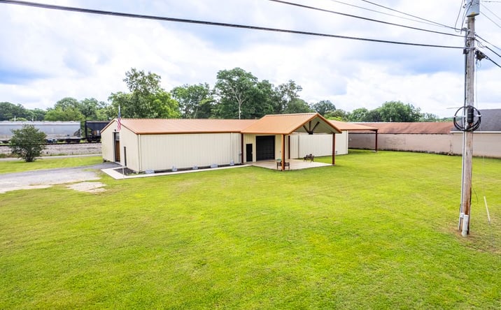Pictures of Office property located at Highway 31 Southwest, Falkville, AL 35622 for sales - image #1