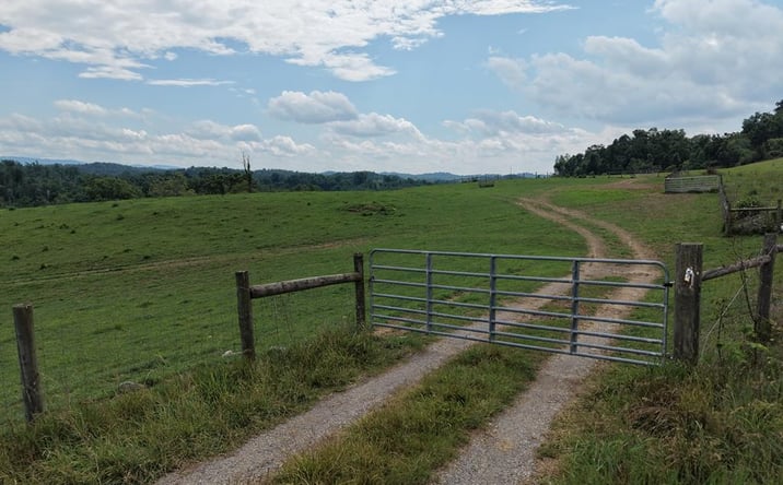 Pictures of Land, Multifamily property located at Old Eleven Road, Marion, VA 24354 for sales - image #1