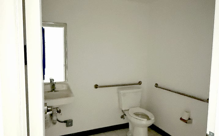 Pictures of Retail property located at 921 S Crocker St, Los Angeles, CA 90021 for sales - image #1
