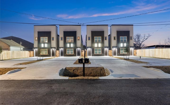 Pictures of Multifamily property located at ​9819 Turnbow #A-B, Houston, TX 77029 for sales - image #1