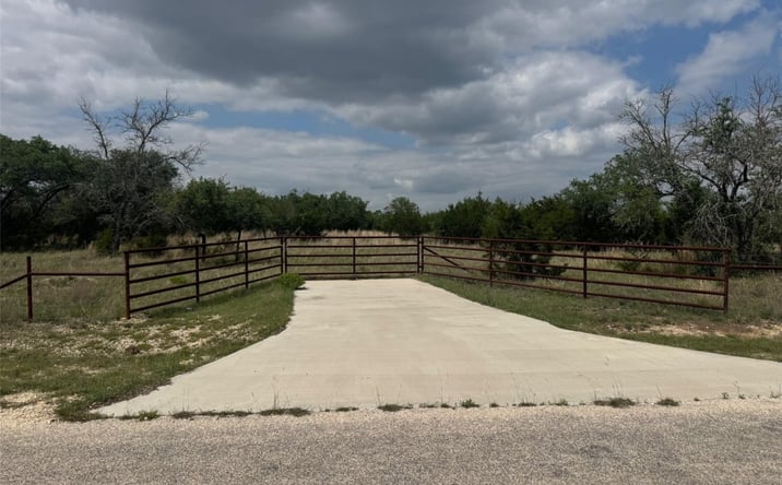 Pictures of Land property located at Lot 40 Maverick Way, Briggs, TX 78608 for sales - image #1