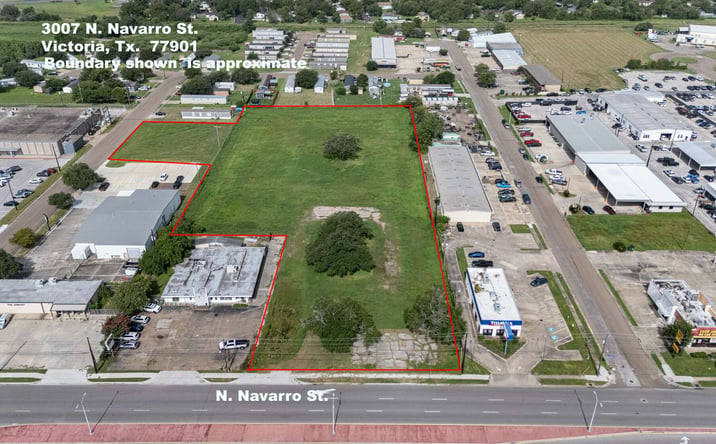 Pictures of Land property located at 3007 N Navarro St, Victoria, TX 77901 for sales - image #1