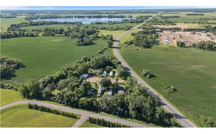 Pictures of Mobile Home Park property located at 23924 Minnesota Highway 22, Litchfield, MN 55355-4005 for sales - image #1