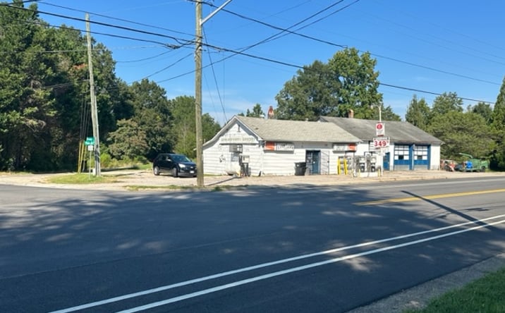 Pictures of Land property located at 4232 Westover Drive, Danville, VA 24541 for sales - image #1