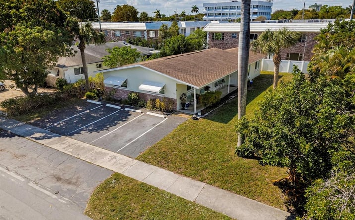 Pictures of Multifamily property located at 321 SE 1st Avenue, Pompano Beach, FL 33060 for sales - image #1