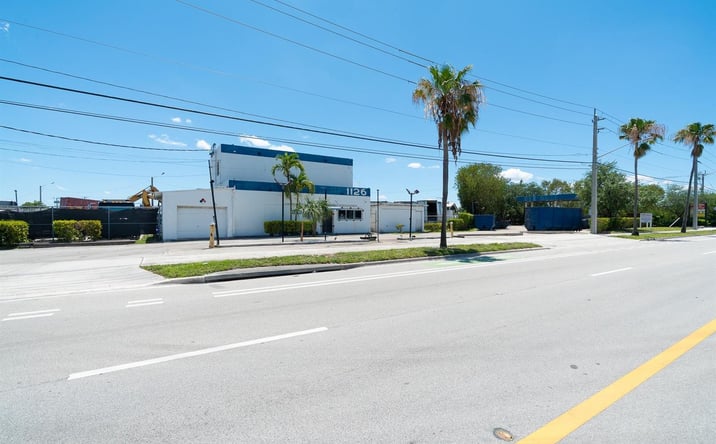 Pictures of Business for Sale, Office, Industrial property located at 1126 Dr Martin Luther King Jr Boulevard, Pompano Beach, FL 33069 for sales - image #1