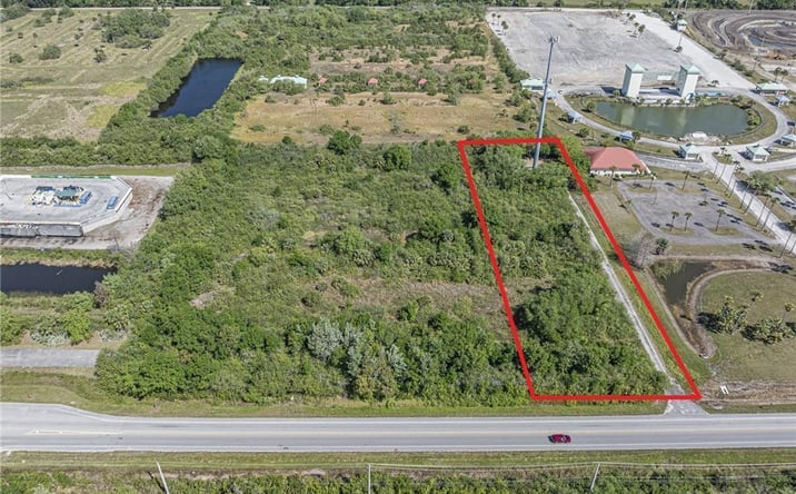 Pictures of Land property located at 12498 County Road 512, Fellsmere, FL 32948 for sales - image #1