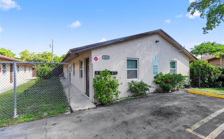 Pictures of Multifamily property located at 225 NW 12th Court, Pompano Beach, FL 33060 for sales - image #1