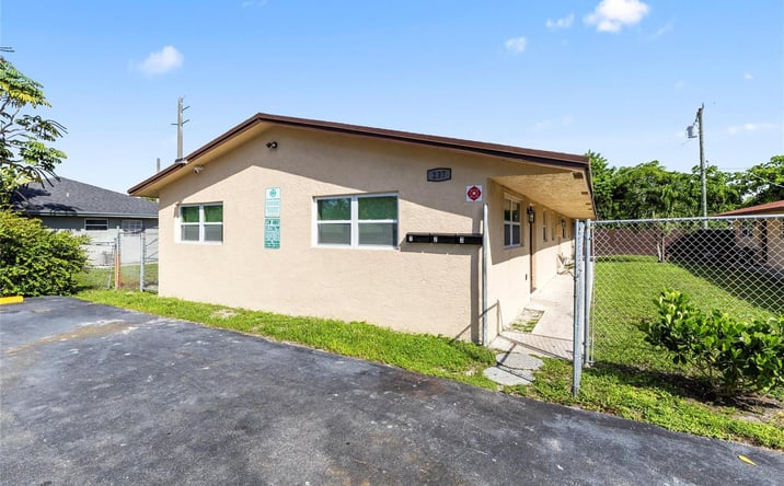 Pictures of Multifamily property located at 237 NW 12th Court, Pompano Beach, FL 33060 for sales - image #1